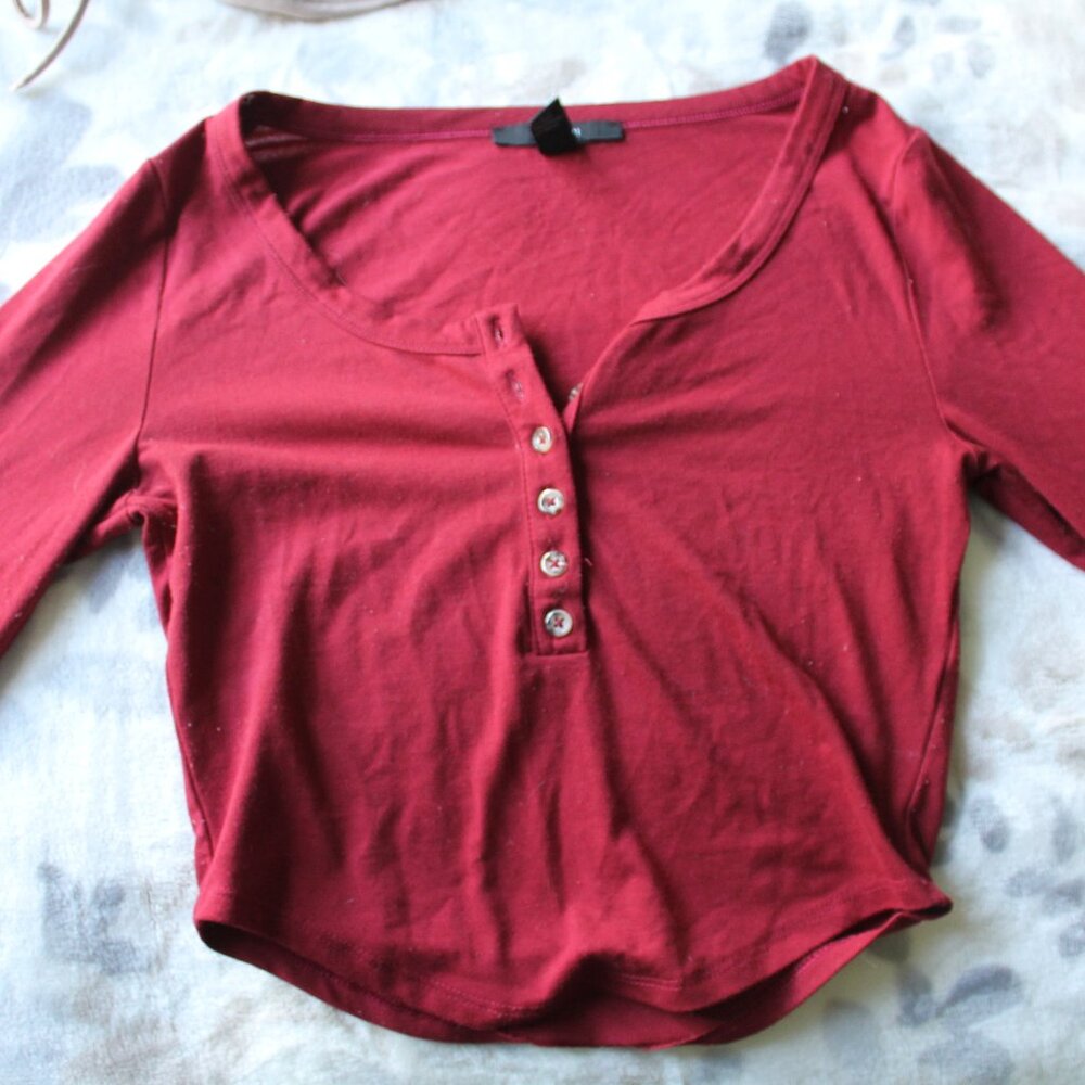 Forever21 Casual Button Up Long Sleeve Crop Top